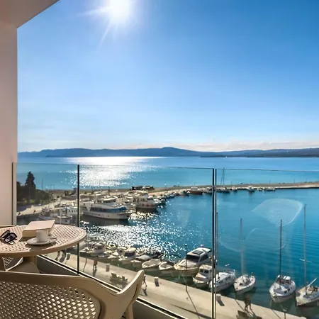 Hotel Aminess Younique Narrivi 5*