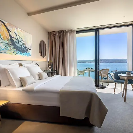 Aminess Younique Narrivi