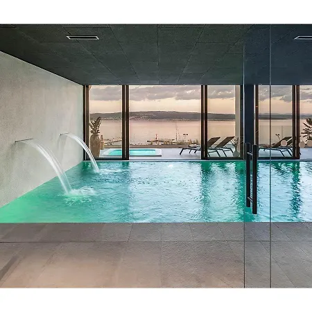 Hotel Aminess Younique Narrivi