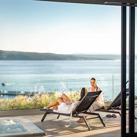 Hotel Aminess Younique Narrivi