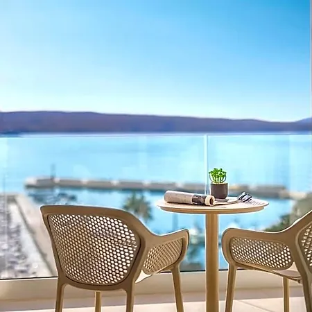 Hotel Aminess Younique Narrivi 5*