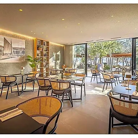 Hotel Aminess Younique Narrivi 5*
